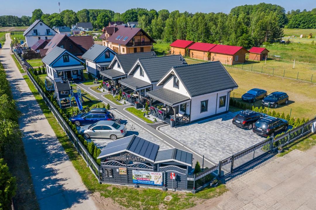 Domki Letniskowe Agata Jantar Exteriör bild